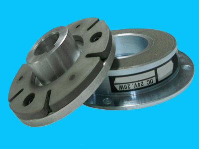 電磁制動器和傳統(tǒng)制動器的工作原理有何不同？