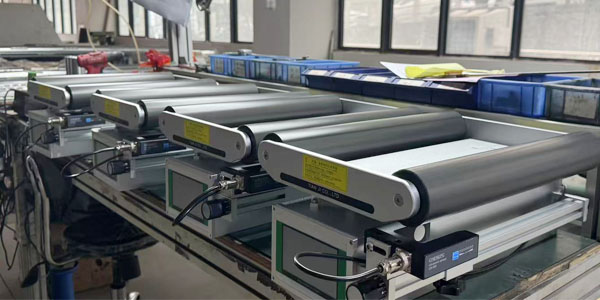 切紙機(jī)跑偏怎么辦？糾偏機(jī)來幫忙